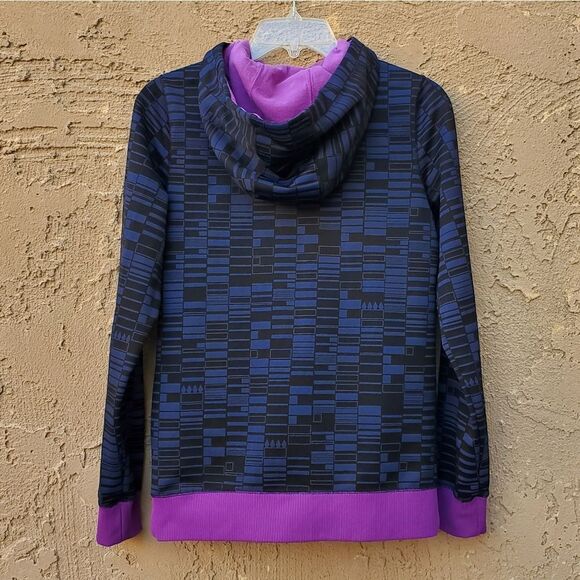 Volcom Black Navy Blue and Purple Hooded Zip-up Lightweight Jacket - Picture 14 of 15